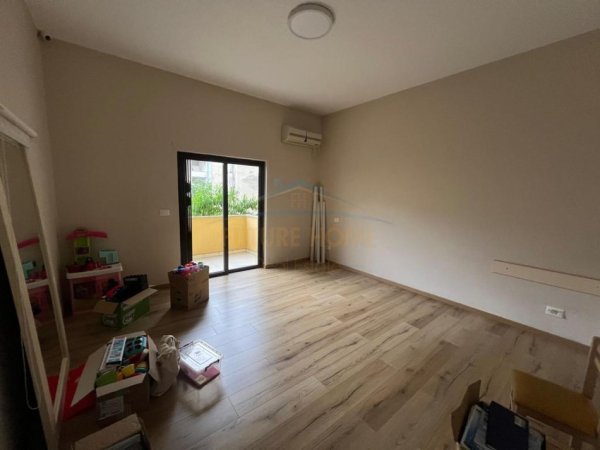 Tirane, jepet me qera 2 Katshe Kati 1, 1.200 € 