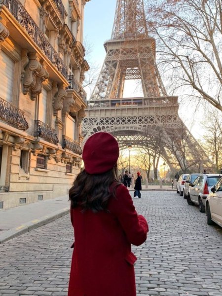 Tirane, oferte Pakete ne bregdet Udhëtim në Paris