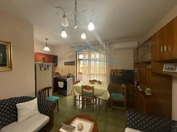 Tirane, shes apartament 2+1 Kati 5, 68 m² (Rruga Mine Peza)