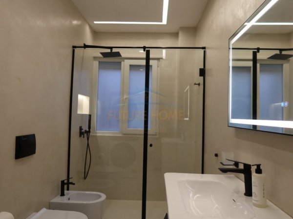 Shitet, Apartament 1+1,Rruga Bogdaneve , Tirane