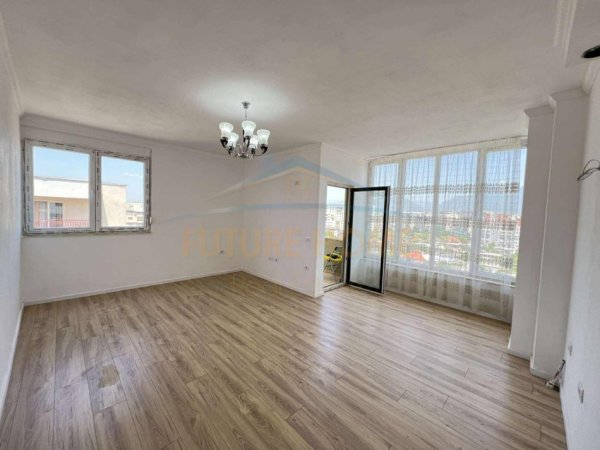 Shitet, Apartament 1+1, Misto Mame