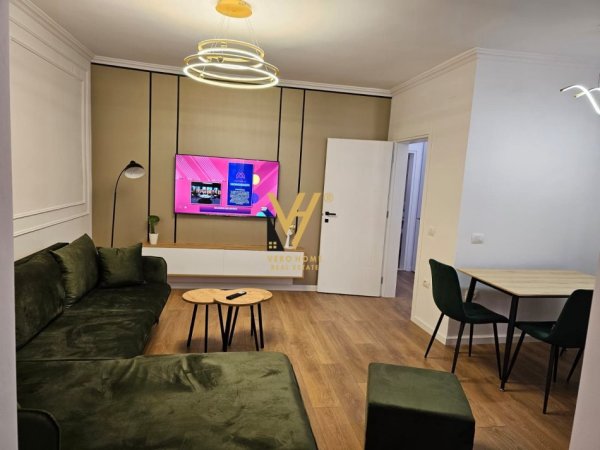 Tirane, jap me qera apartament 1+1+Ballkon Kati 1, 70 m² 600 € (RRUGA E KAVAJES)