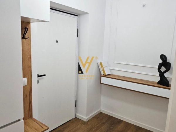 Tirane, jap me qera apartament 1+1+Ballkon Kati 1, 70 m² 600 € (RRUGA E KAVAJES)