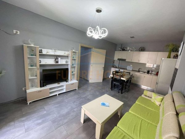 Shqiperi, jepet me qera apartament 1+1 Kati 2, 70 m² 430 € (Qera, Apartament 1+1, Unaza e Re,)