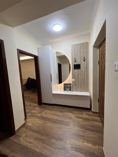 Tirane, jepet me qera apartament 1+1+Ballkon Kati 1, 68 m² 570 € (Ministria e Jashtme)