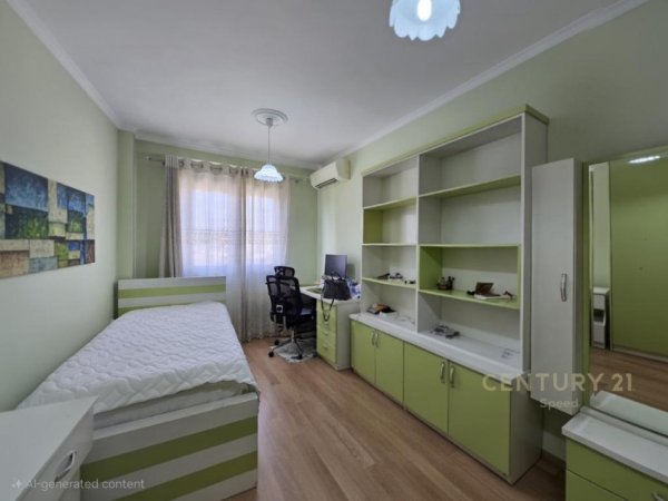 Tirane, jepet me qera apartament 2+1+Ballkon Kati 4, 98 m² 580 € 