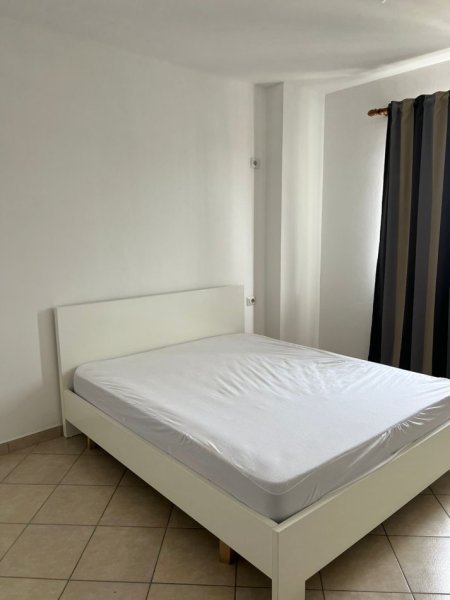 Tirane, jepet me qera apartament 1+1+Ballkon Kati 7, 70 m² 35.000 leke (Astir perballe Fratarit)