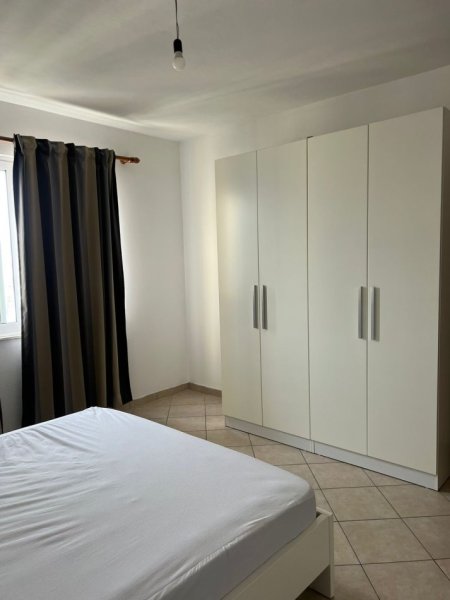Tirane, jepet me qera apartament 1+1+Ballkon Kati 7, 70 m² 35.000 leke (Astir perballe Fratarit)