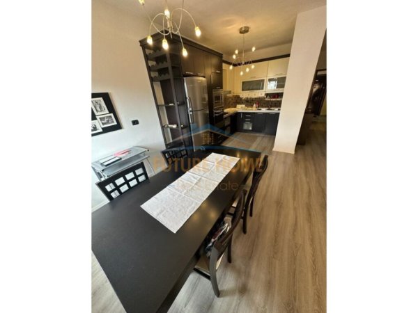 Tirane, shitet apartament 2+1 Kati 4, 132 m² 21.500.000 € 