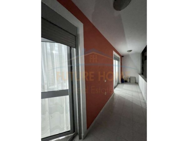 Tirane, jepet me qera apartament 2+1 Kati 5, 97 m² 410 € (Rruga Besim Alla, Yzberisht, Tiranë.)