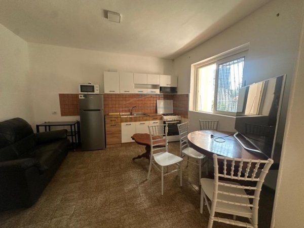 Tirane, jepet me qera apartament 2+1 Kati 2, 76 m² 400 € (Qyteti Studenti, Tiranë)