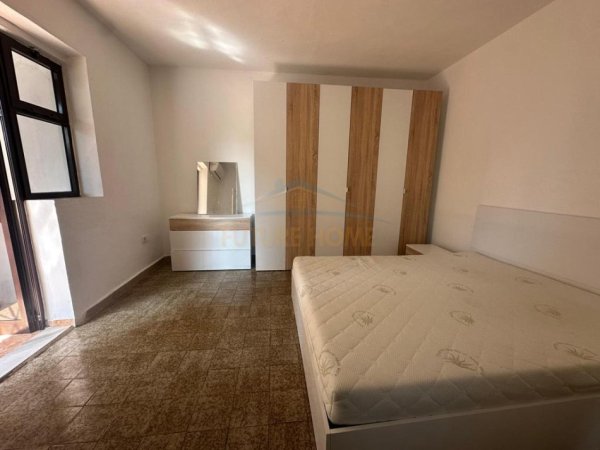 Tirane, jepet me qera apartament 2+1 Kati 2, 76 m² 400 € (Qyteti Studenti, Tiranë)