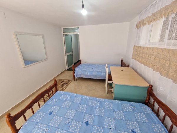 Tirane, jepet me qera shtepi 2+1 Kati 1, 90 m² 450 € (Fakulteti i Inxhinieris se Ndertimit)