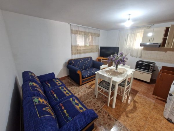 Tirane, jepet me qera shtepi 2+1 Kati 1, 90 m² 450 € (Fakulteti i Inxhinieris se Ndertimit)