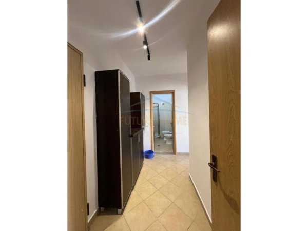 Shitet, Apartament 2+1+2, Kodra e Diellit, Tiranë.