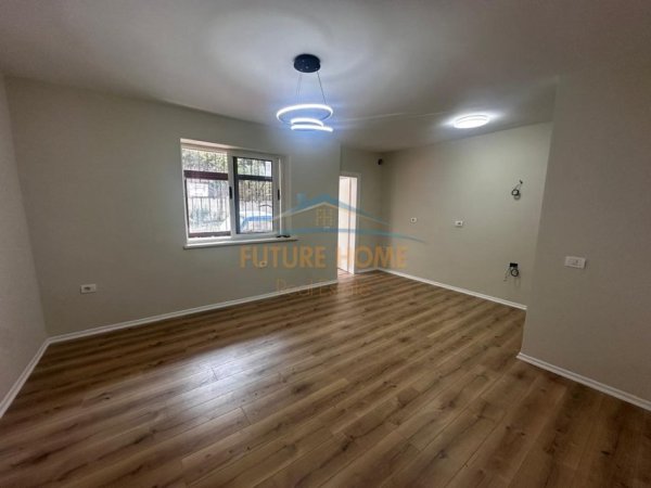 Shitet, Apartament 1+1, Xhamlliku,Tirane