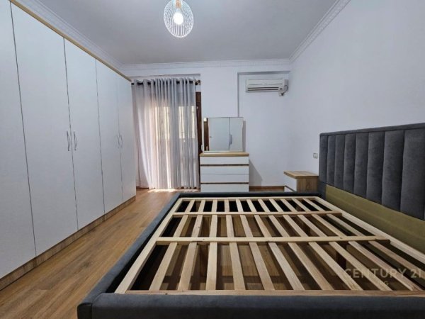 Tirane, jepet me qera apartament 1+1 Kati 2, 66 m² 600 € (Rruga Ylber Bylykbashi)