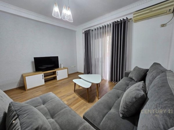 Tirane, jepet me qera apartament 1+1 Kati 2, 66 m² 600 € (Rruga Ylber Bylykbashi)