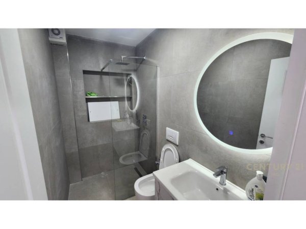 Tirane, jepet me qera apartament 1+1 Kati 3, 48 m² 480 € (Rruga Babe Rexha)