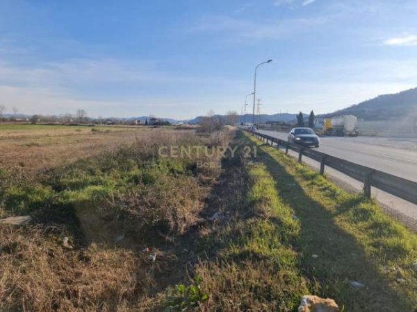 Tirane, shes toke 6.900 m² 448.500 Euro (Fushe Preze)