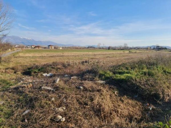 Tirane, shes toke 6.900 m² 448.500 Euro (Fushe Preze)