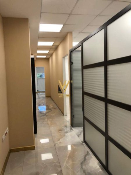 Tirane, shitet zyre Kati 2, 177 m² 850.000 Euro (blloku)