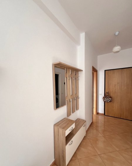 Tirane, jepet me qera apartament 1+1+Ballkon Kati 8, 65 m² 400 € (Kmy , Yzberisht)
