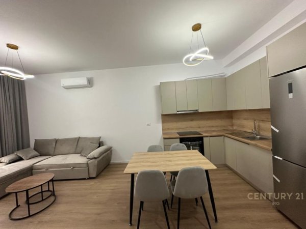 Tirane, jepet me qera apartament 2+1 Kati 5, 550 € 