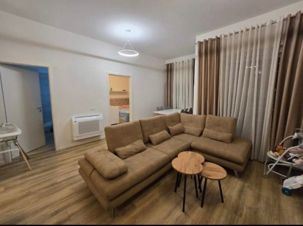 Tirane, jepet me qera 1+1 , (Kompleksi Mangalem 21, Ali Dem)
