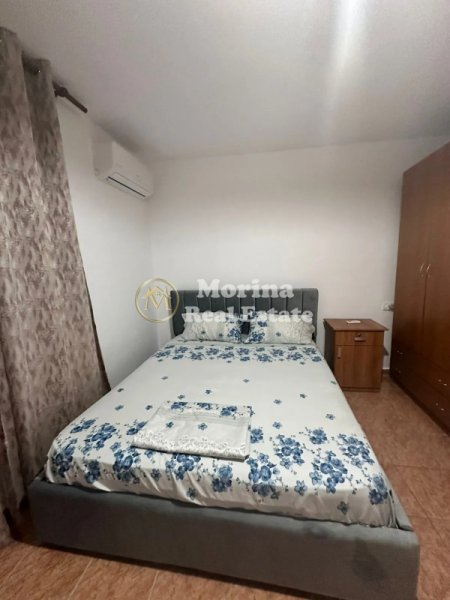 Tirane, jepet me qera apartament 1+1+Aneks Kati 4, 64 m² 450 € (Rruga Bardhyl)