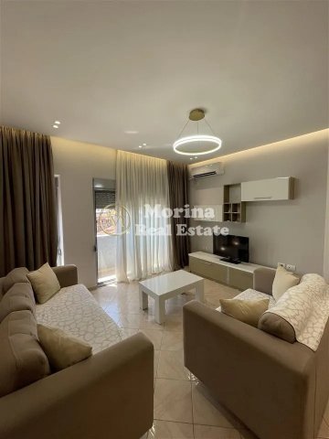 Tirane, jepet me qera apartament 2+1+Ballkon Kati 5, 100 m² 650 € (Shkolla e Bashkuar)