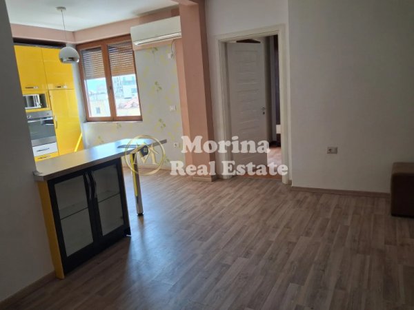 Tirane, jepet me qera apartament 1+1 Kati 5, 75 m² 600 € (Qender)