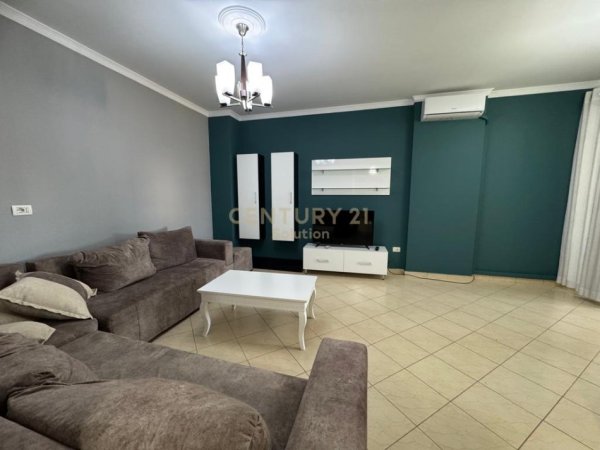 Tirane, jepet me qera apartament 1+1 Kati 7, 76 m² 520 €