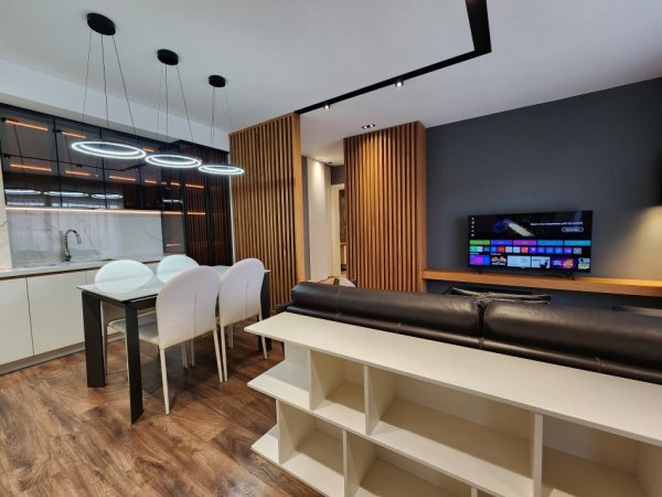 SHITET :⚡️Luxury Apartament ( 2+1+2wc & Verandë + 1Garazh)📍( TOPTANI - Qendër ) || 2350€/m² (320,000€)