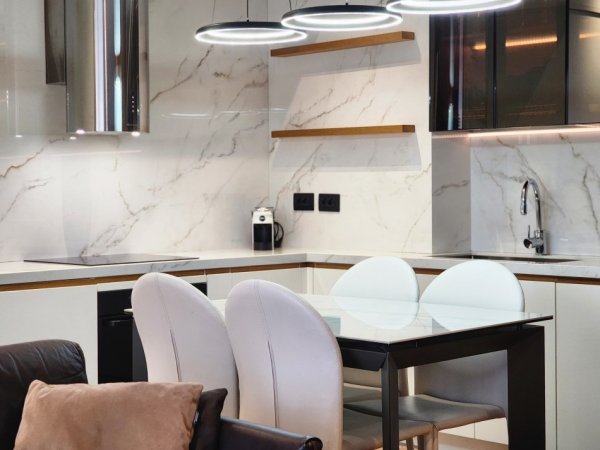 SHITET :⚡️Luxury Apartament ( 2+1+2wc & Verandë + 1Garazh)📍( TOPTANI - Qendër ) || 2350€/m² (320,000€)