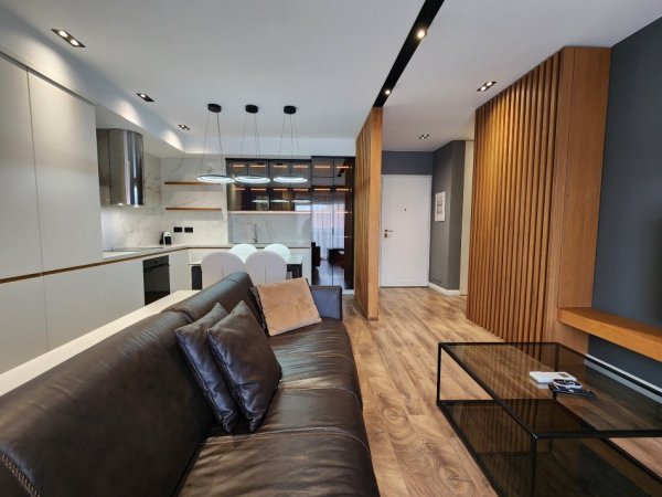 SHITET :⚡️Luxury Apartament ( 2+1+2wc & Verandë + 1Garazh)📍( TOPTANI - Qendër ) || 2350€/m² (320,000€)