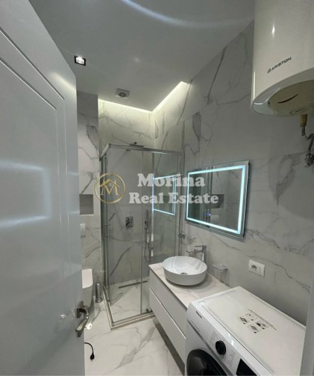 Tirane, jepet me qera apartament 2+1 Kati 7, 120 m² 1.100 € (9-Kateshet)