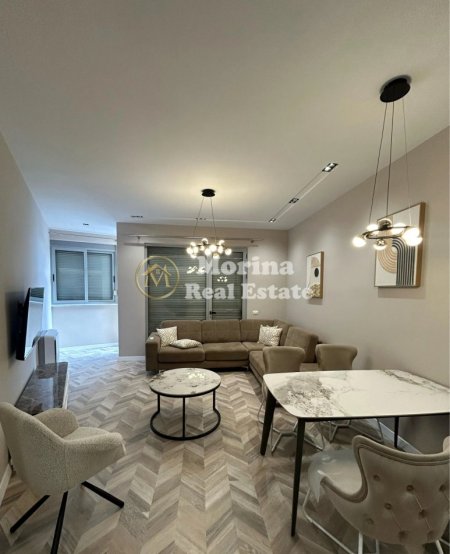 Tirane, jepet me qera apartament 2+1 Kati 7, 120 m² 1.100 € (9-Kateshet)