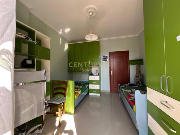 Tirane, jepet me qera apartament 3+1+Ballkon Kati 9, 133 m² 551 € (Rruga Aleksandri Madh)