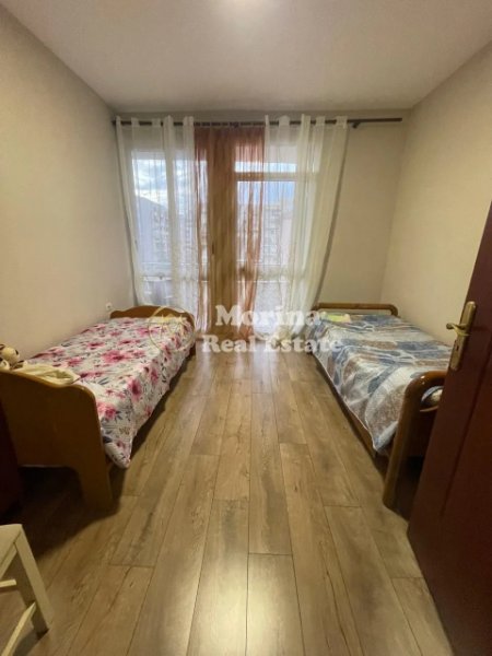 Tirane, jepet me qera apartament 2+1 Kati 3, 100 m² 500 € (Astir)