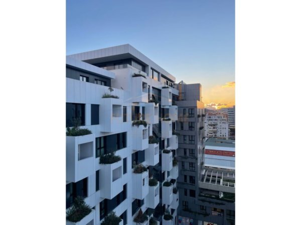 Shitet, Apartament Duplex, me Verandë +Post Parkimi, Kompleksi Square 21, Rruga e Kavajës, Tiranë.