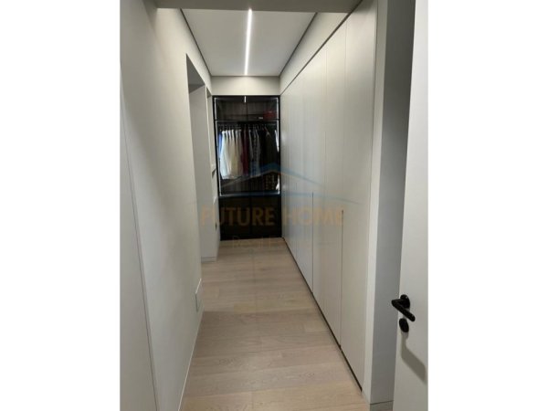 Shitet, Apartament Duplex, me Verandë +Post Parkimi, Kompleksi Square 21, Rruga e Kavajës, Tiranë.