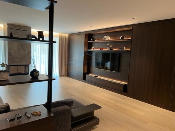 Shitet, Apartament Duplex, me Verandë +Post Parkimi, Kompleksi Square 21, Rruga e Kavajës, Tiranë.