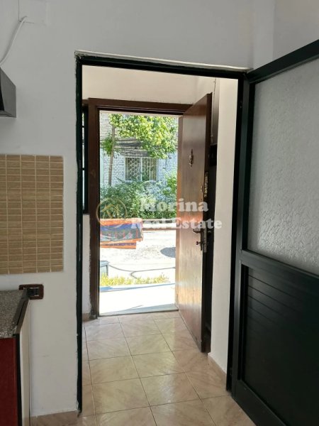 Tirane, jepet me qera garsonier Kati 1, 33 m² 350 € (Vasil Shanto)