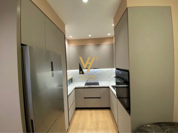 Tirane, jepet me qera apartament 2+1+Ballkon Kati 1, 100 m² 800 € (RRUGA E DIBRES)