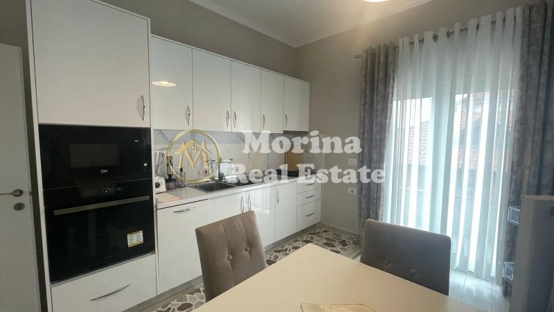 Tirane, jepet me qera apartament 2+1 Kati 2, 90 m² 600 € (Vilat Gjermane)