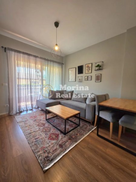 Tirane, jepet me qera apartament 1+1+Ballkon Kati 3, 60 m² 550 € (Liqeni i Thate)