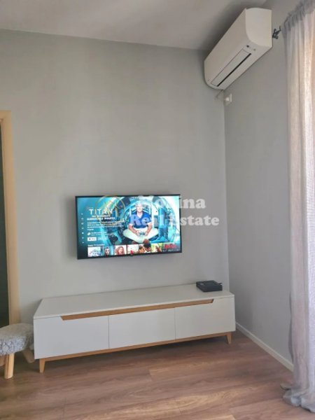 Tirane, jepet me qera apartament 1+1+Ballkon Kati 3, 60 m² 550 € (Liqeni i Thate)