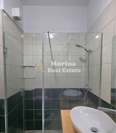 Tirane, jepet me qera apartament 1+1+Ballkon Kati 3, 60 m² 550 € (Liqeni i Thate)