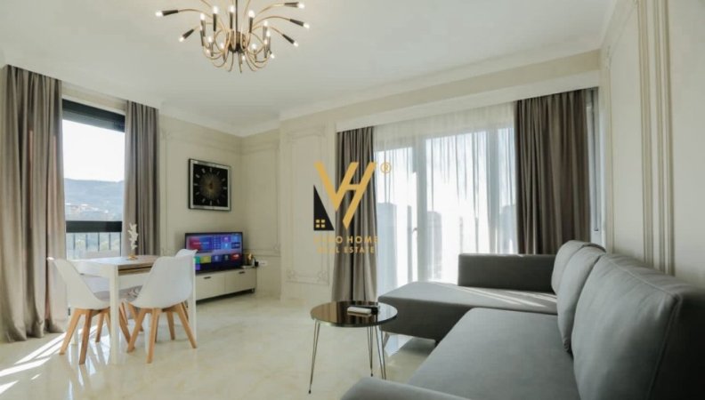 Tirane, jepet me qera apartament 1+1+Ballkon Kati 7, 70 m² 800 € (KOMUNA E PARISIT)